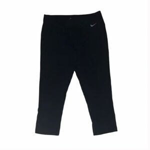 Women's Nike Black Cropped Capri Leggings